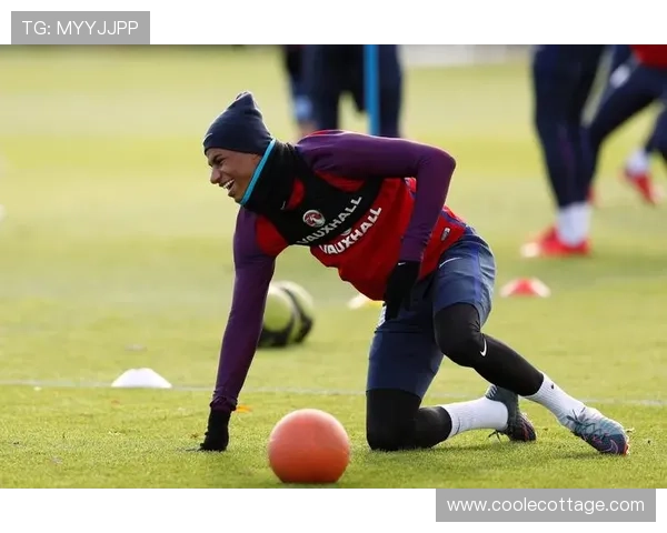 拉什福德:青训到一线队首秀的横空出世解析