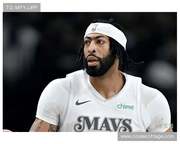 安东尼·戴维斯挡拆拉开防守空间，提升湖人内线高效得分能力