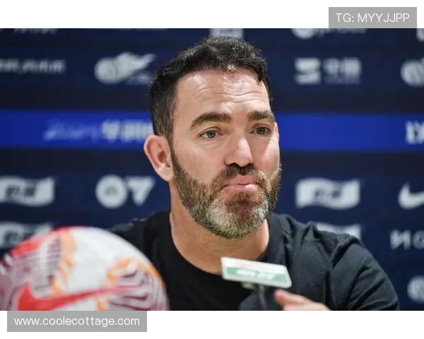 苏亚雷斯训练完回家直接睡车库，就为了省那点空调钱？